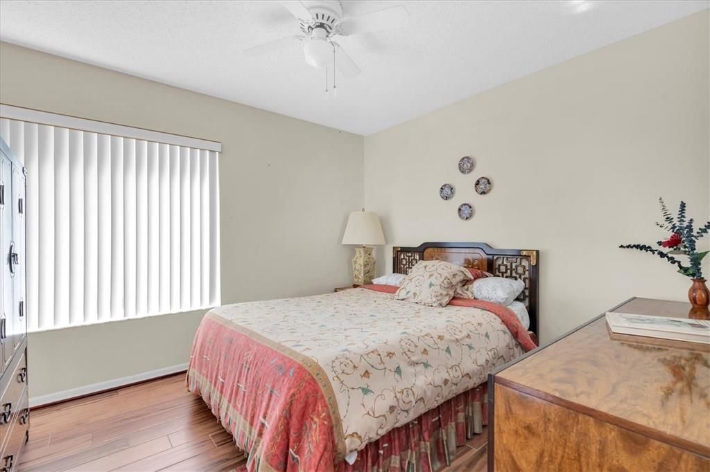 待售: $625,000 (4 贝兹, 3 浴室, 2245 平方英尺)