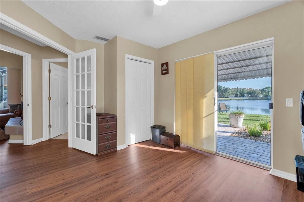 待售: $625,000 (4 贝兹, 3 浴室, 2245 平方英尺)