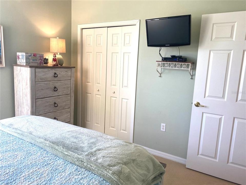 For Sale: $495,000 (3 beds, 2 baths, 1712 Square Feet)