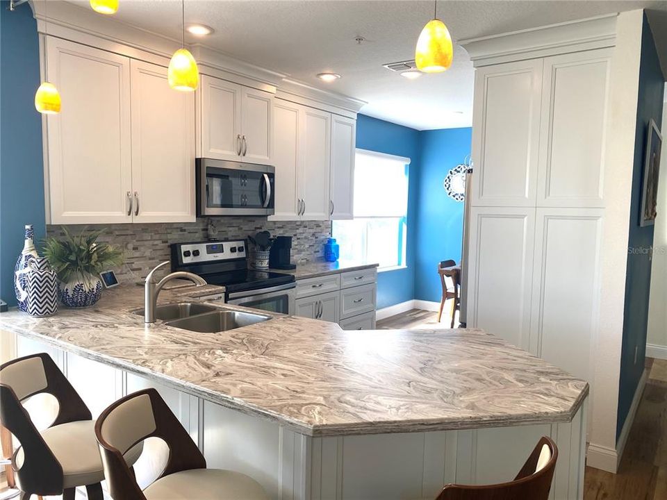 For Sale: $495,000 (3 beds, 2 baths, 1712 Square Feet)