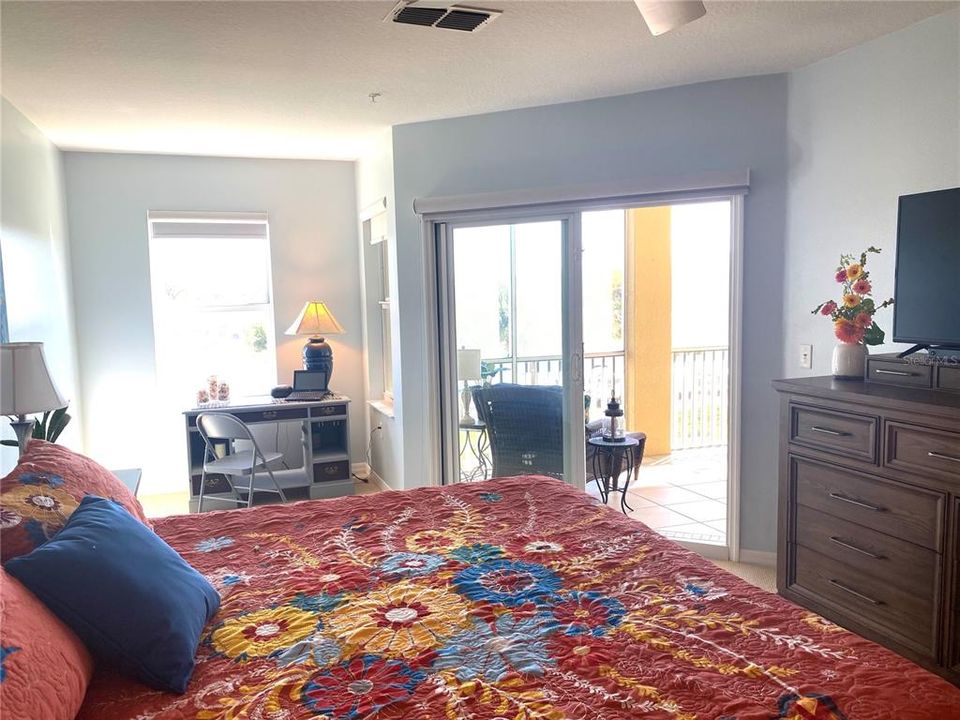 For Sale: $495,000 (3 beds, 2 baths, 1712 Square Feet)