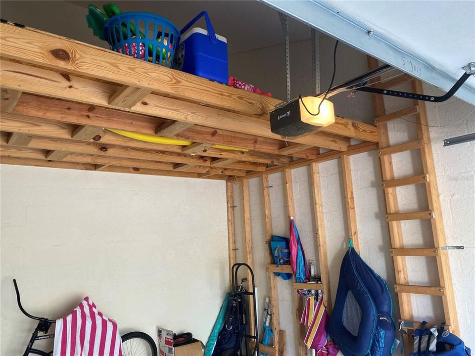 For Sale: $495,000 (3 beds, 2 baths, 1712 Square Feet)