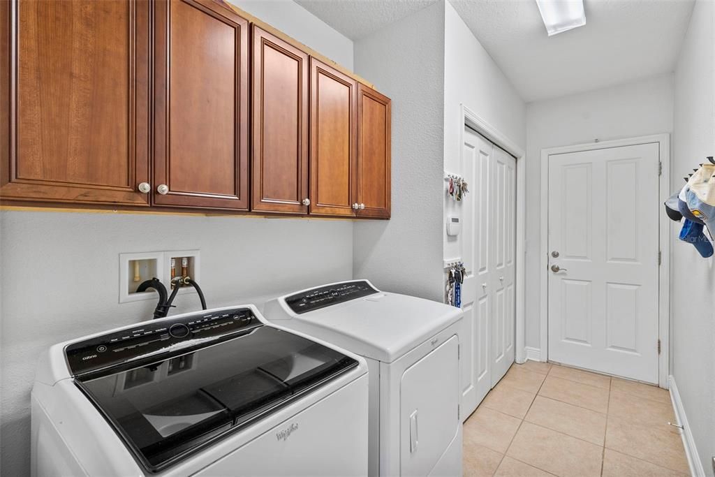 На продажу: $1,398,000 (4 спален, 2 ванн, 2758 Квадратных фут)