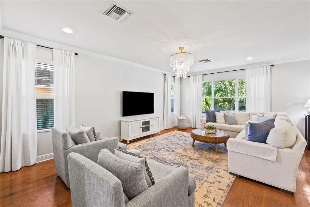 На продажу: $1,398,000 (4 спален, 2 ванн, 2758 Квадратных фут)