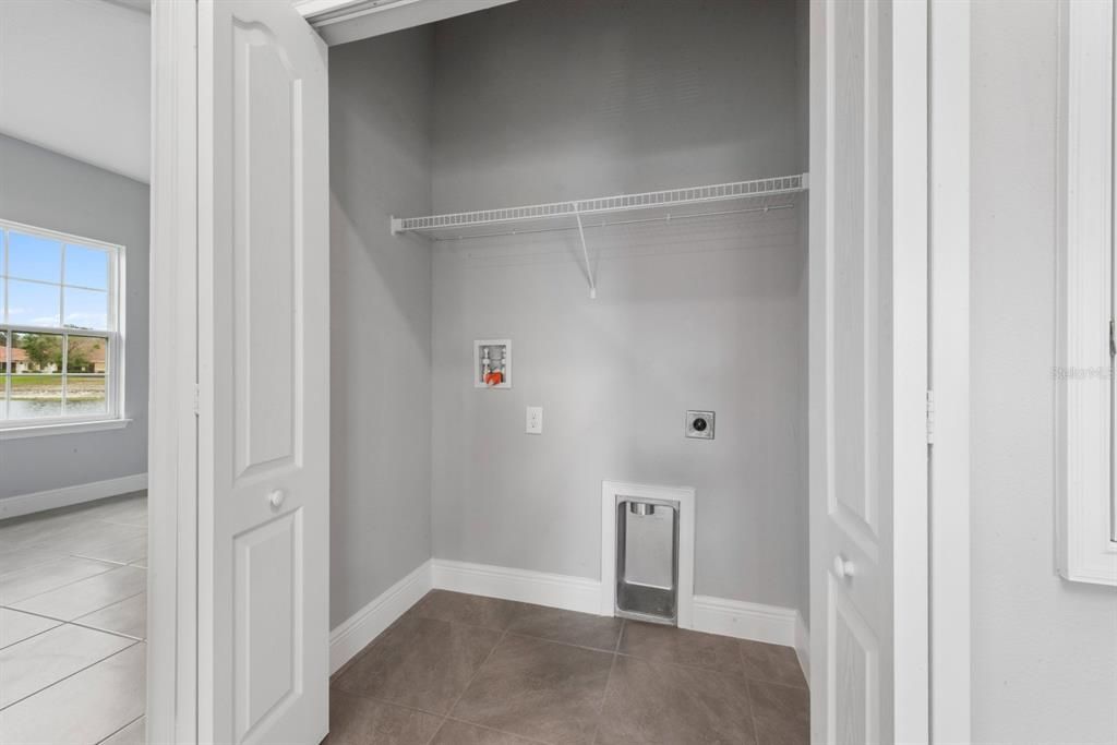 For Rent: $1,600 (2 beds, 2 baths, 1055 Square Feet)