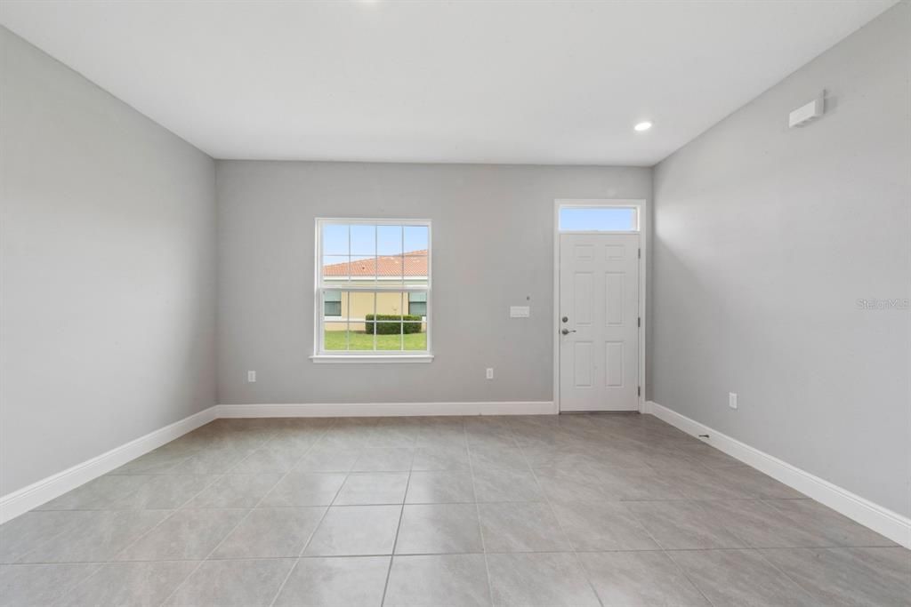 For Rent: $1,600 (2 beds, 2 baths, 1055 Square Feet)