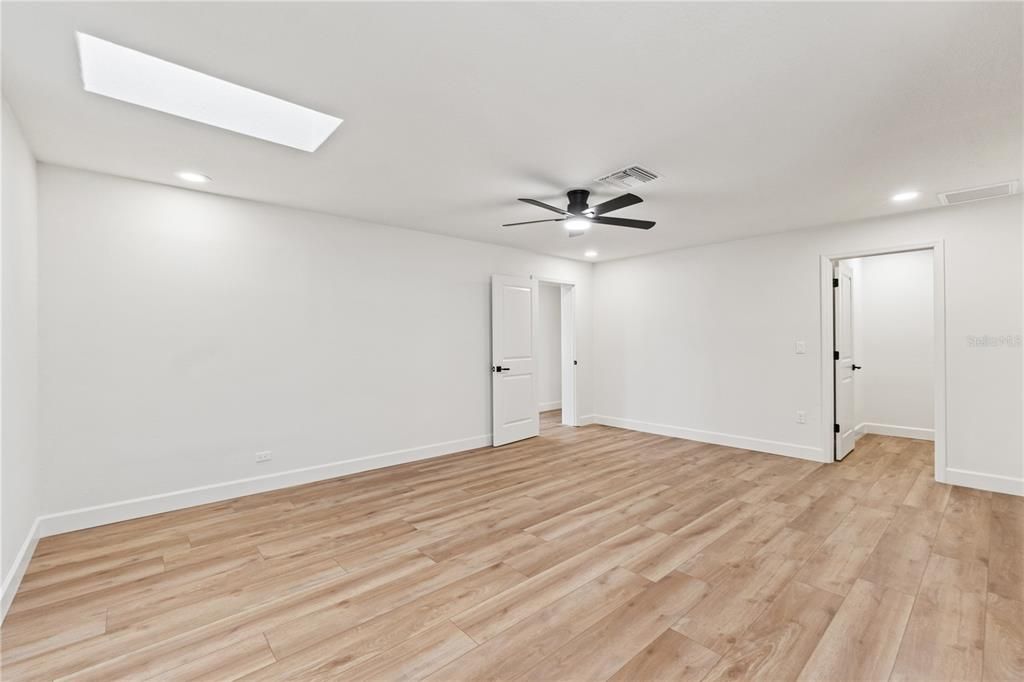 For Sale: $597,700 (5 beds, 3 baths, 2934 Square Feet)