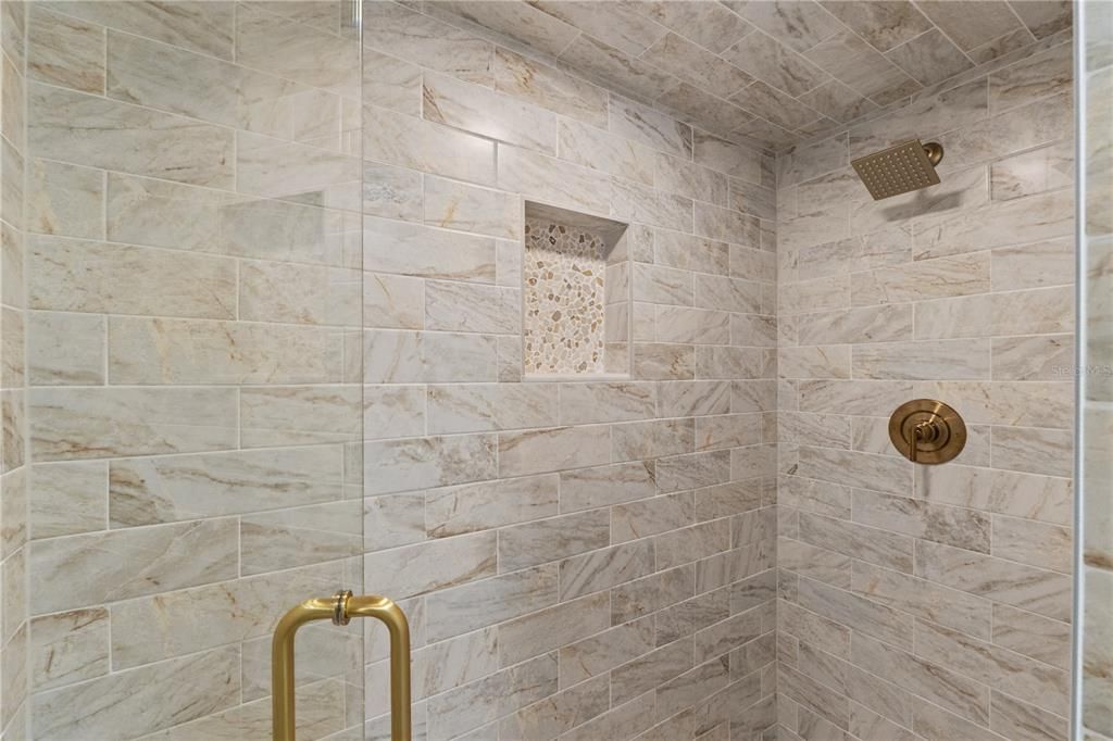 For Sale: $597,700 (5 beds, 3 baths, 2934 Square Feet)