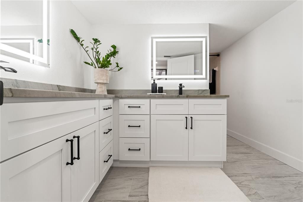 For Sale: $597,700 (5 beds, 3 baths, 2934 Square Feet)