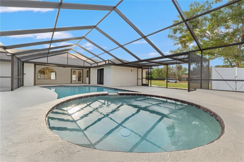 For Sale: $597,700 (5 beds, 3 baths, 2934 Square Feet)