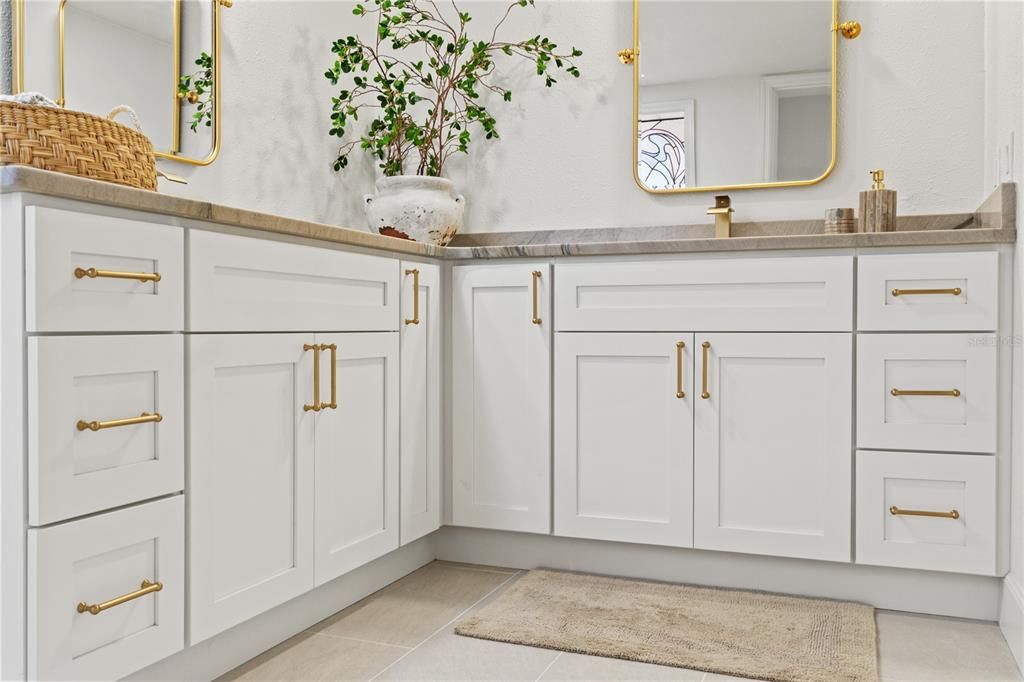 For Sale: $597,700 (5 beds, 3 baths, 2934 Square Feet)