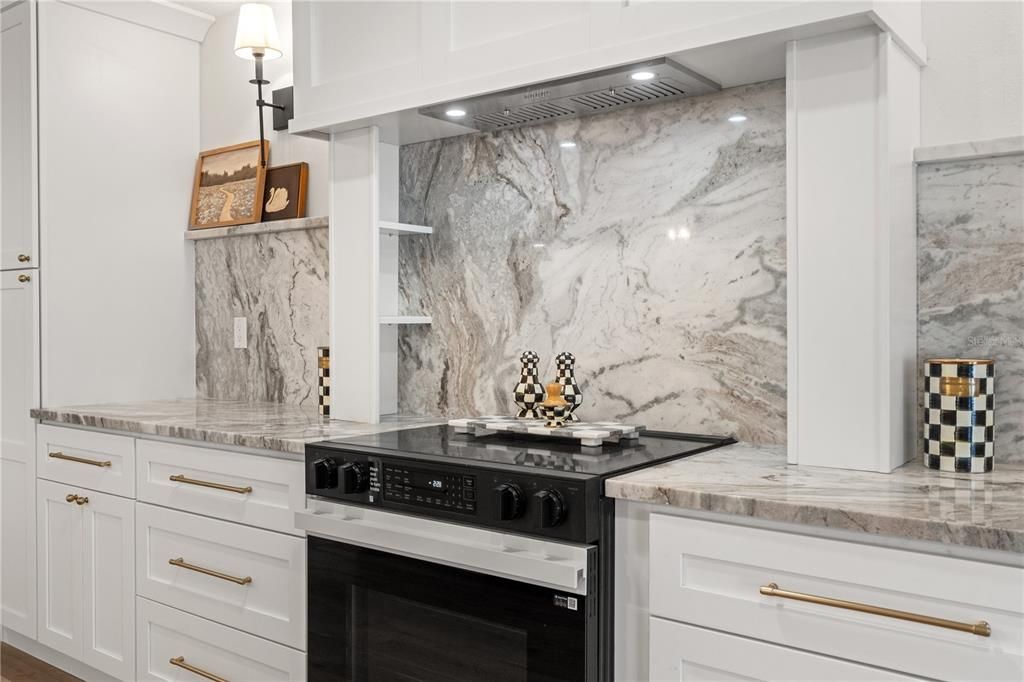 For Sale: $597,700 (5 beds, 3 baths, 2934 Square Feet)