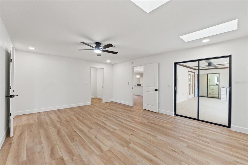 For Sale: $597,700 (5 beds, 3 baths, 2934 Square Feet)