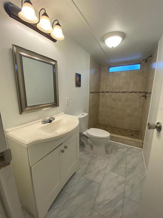 En Venta: $25,000 (2 camas, 2 baños, 868 Pies cuadrados)