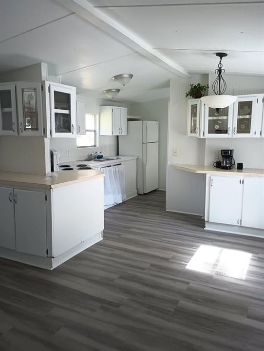 En Venta: $25,000 (2 camas, 2 baños, 868 Pies cuadrados)