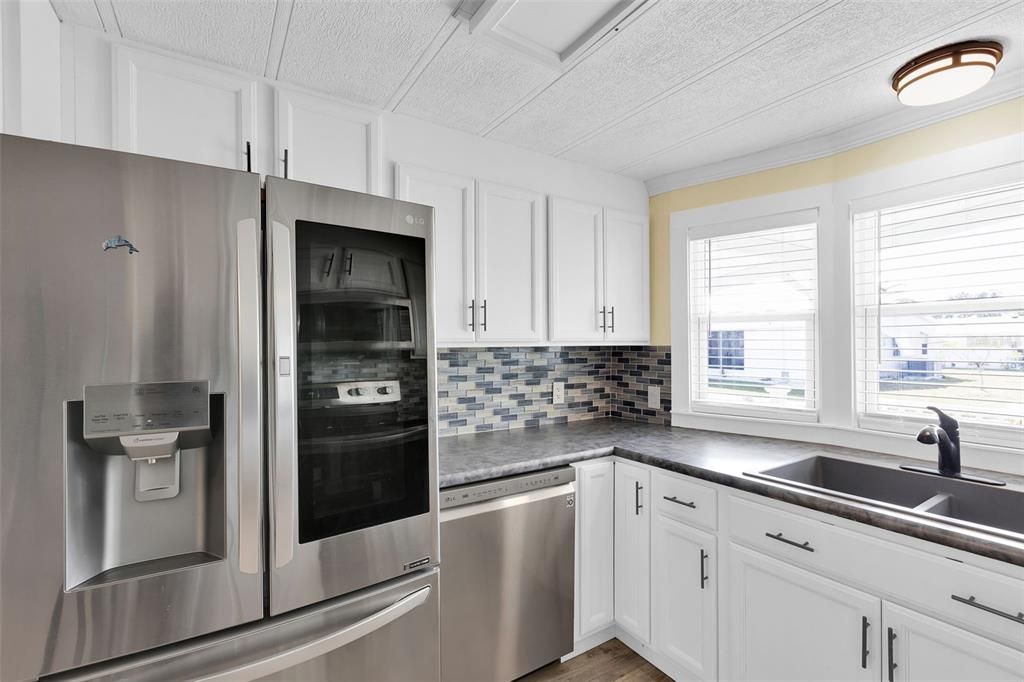 待售: $162,500 (2 贝兹, 2 浴室, 1055 平方英尺)