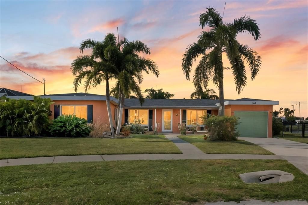 For Sale: $493,000 (3 beds, 2 baths, 1532 Square Feet)