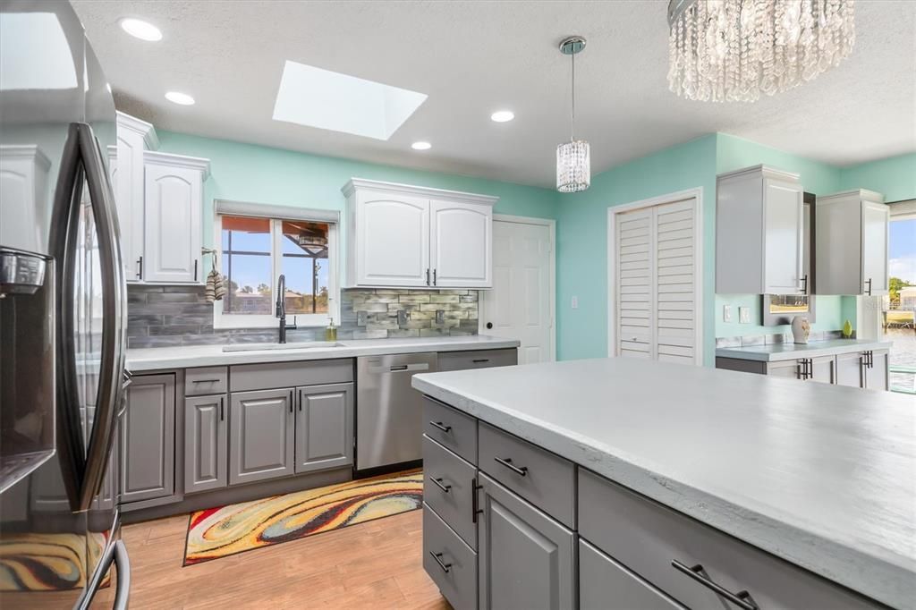 For Sale: $493,000 (3 beds, 2 baths, 1532 Square Feet)