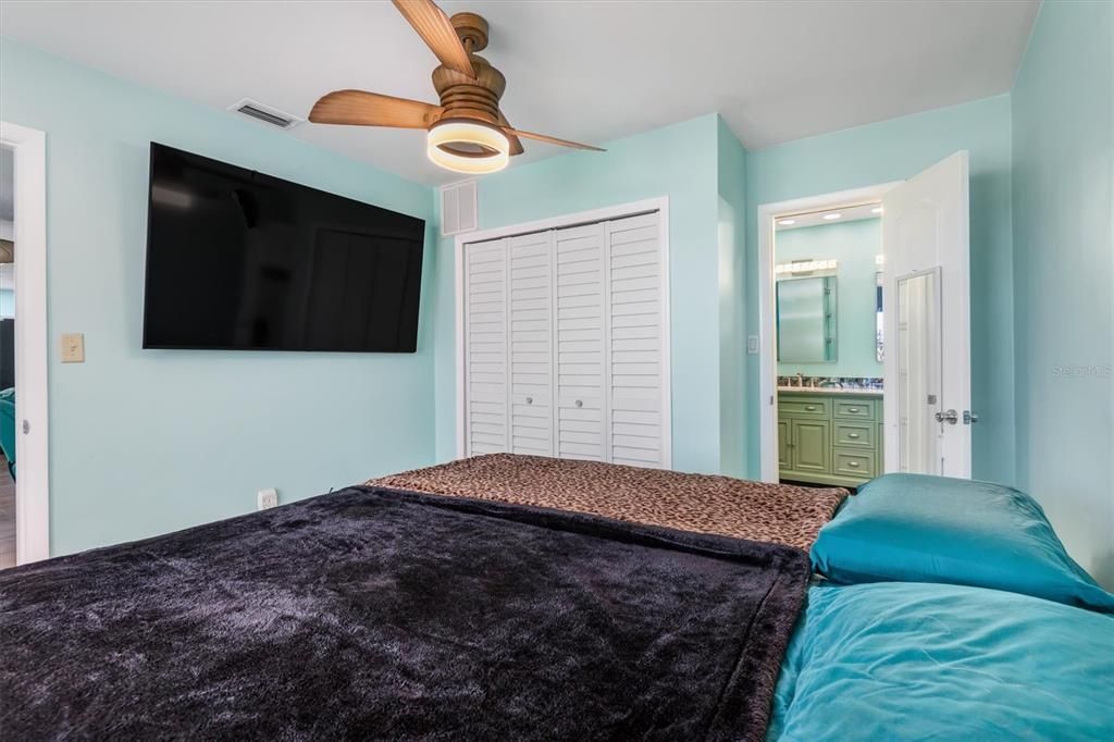 For Sale: $493,000 (3 beds, 2 baths, 1532 Square Feet)