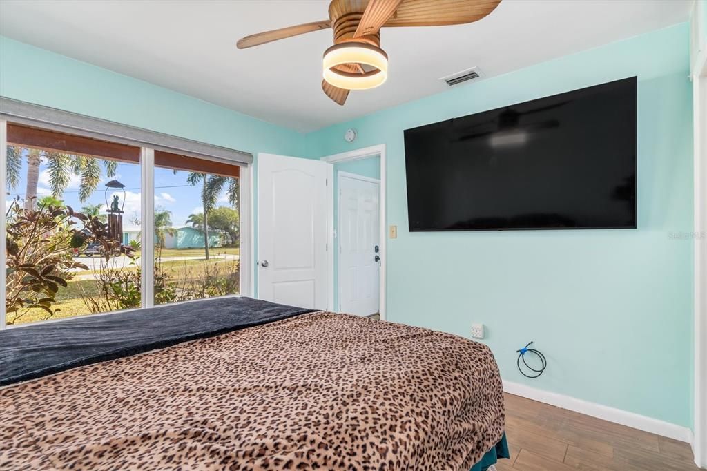 For Sale: $493,000 (3 beds, 2 baths, 1532 Square Feet)