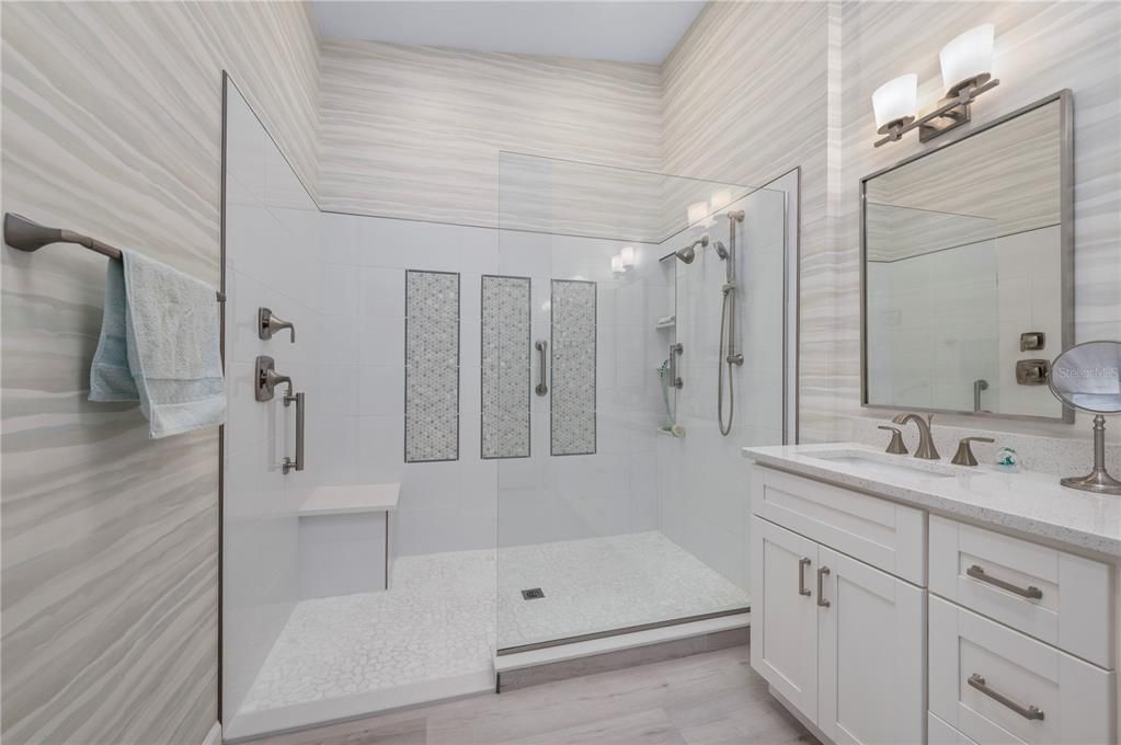 待售: $319,000 (3 贝兹, 2 浴室, 2006 平方英尺)