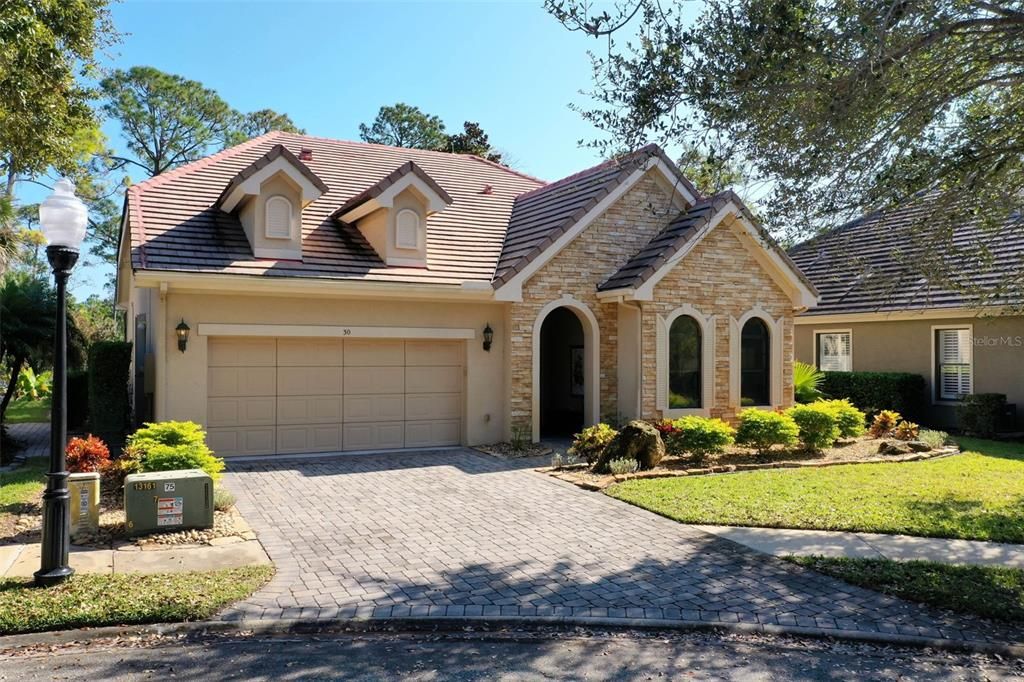 For Sale: $650,000 (3 beds, 2 baths, 2246 Square Feet)