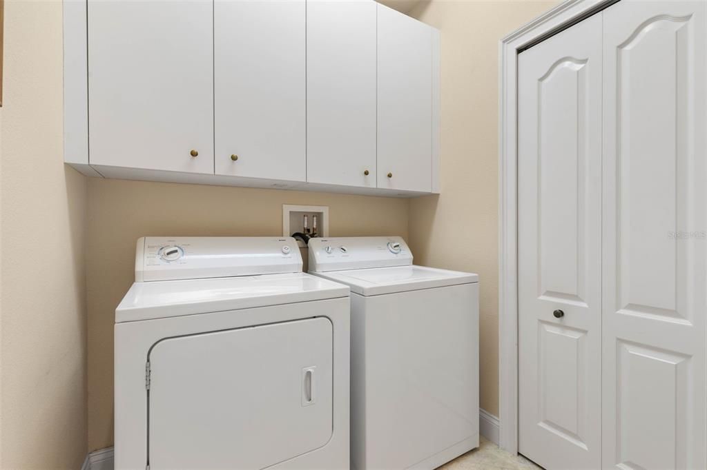 For Sale: $650,000 (3 beds, 2 baths, 2246 Square Feet)