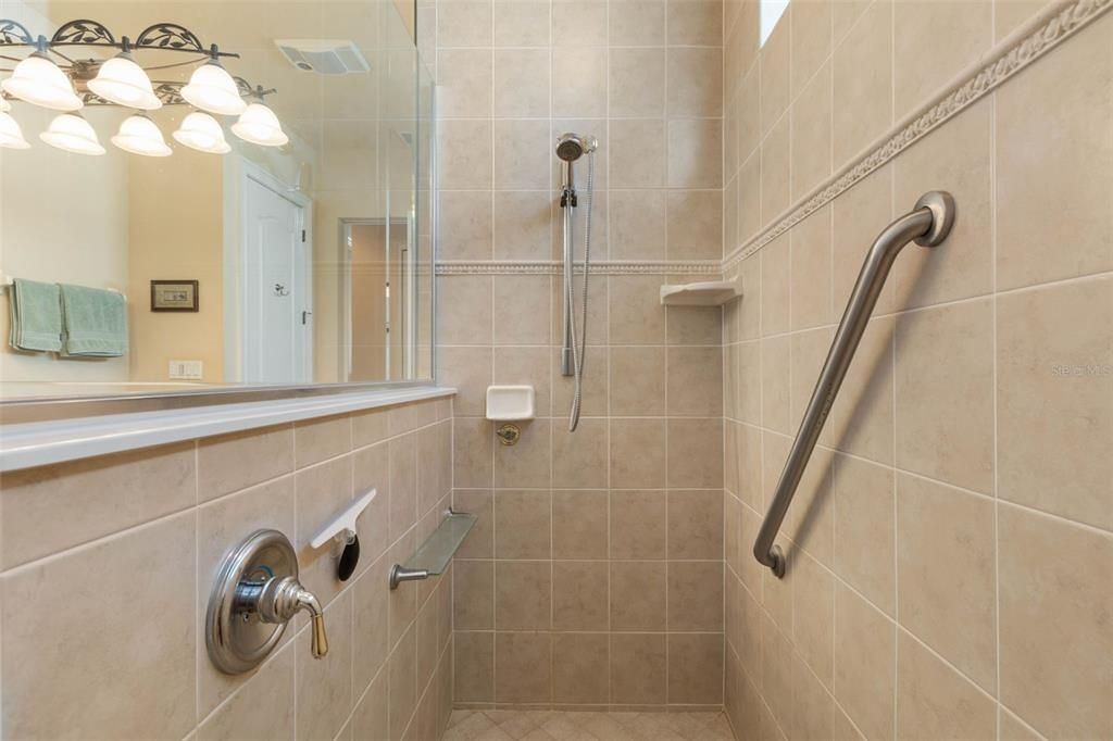 For Sale: $650,000 (3 beds, 2 baths, 2246 Square Feet)