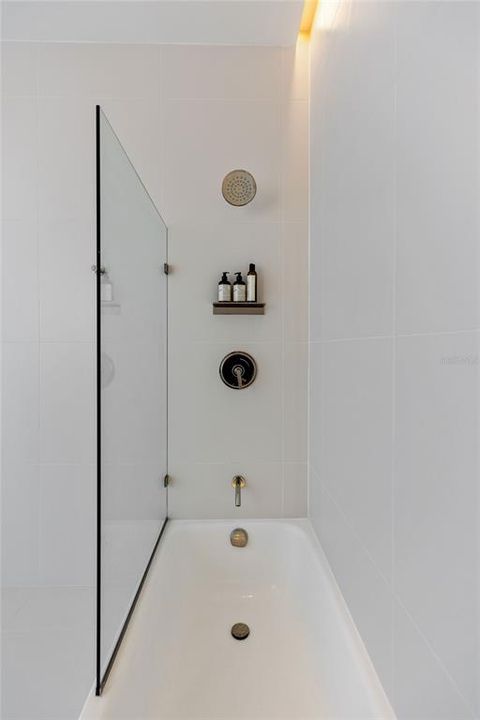 En Venta: $2,990,000 (2 camas, 2 baños, 1868 Pies cuadrados)