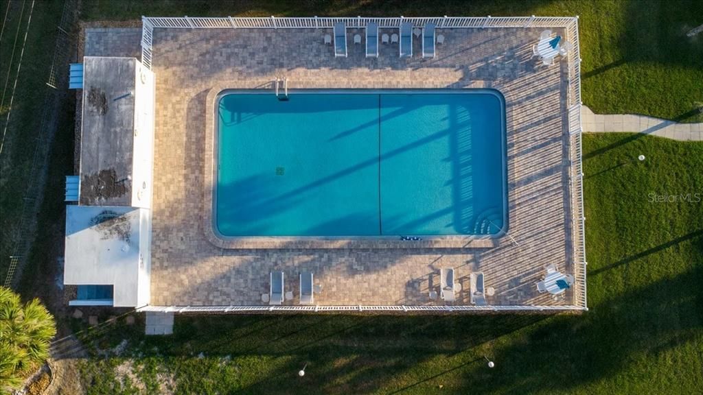 На продажу: $299,900 (2 спален, 2 ванн, 1184 Квадратных фут)