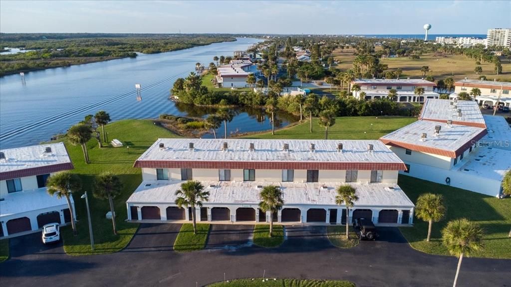 На продажу: $299,900 (2 спален, 2 ванн, 1184 Квадратных фут)