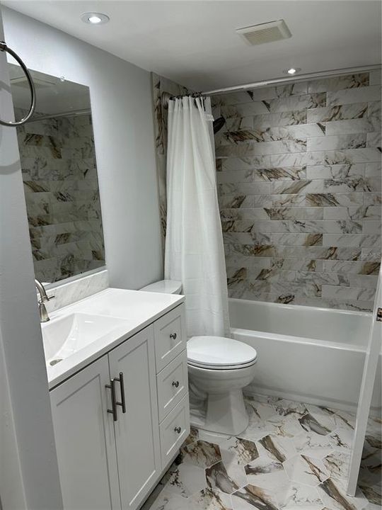 For Rent: $1,700 (2 beds, 2 baths, 1000 Square Feet)