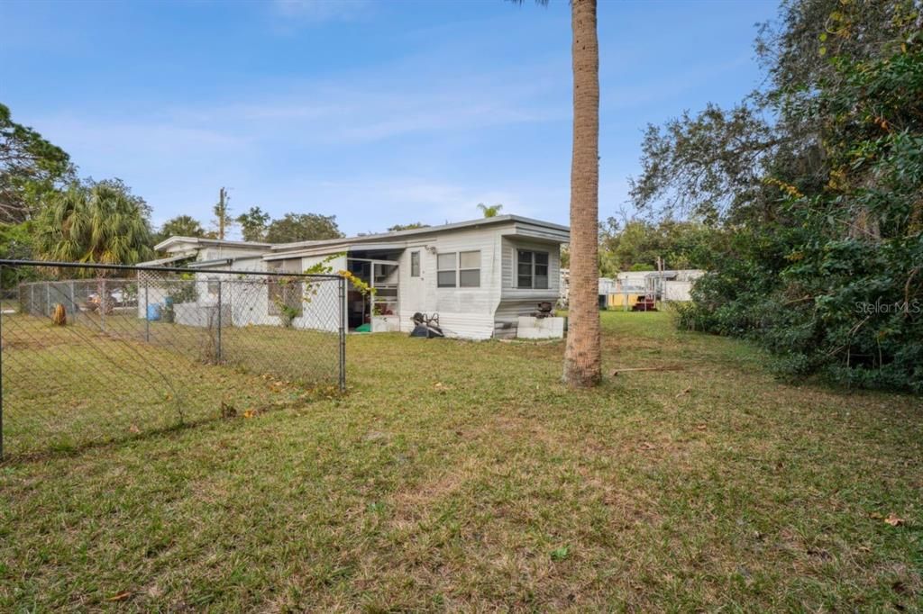 待售: $225,000 (4 贝兹, 3 浴室, 1464 平方英尺)