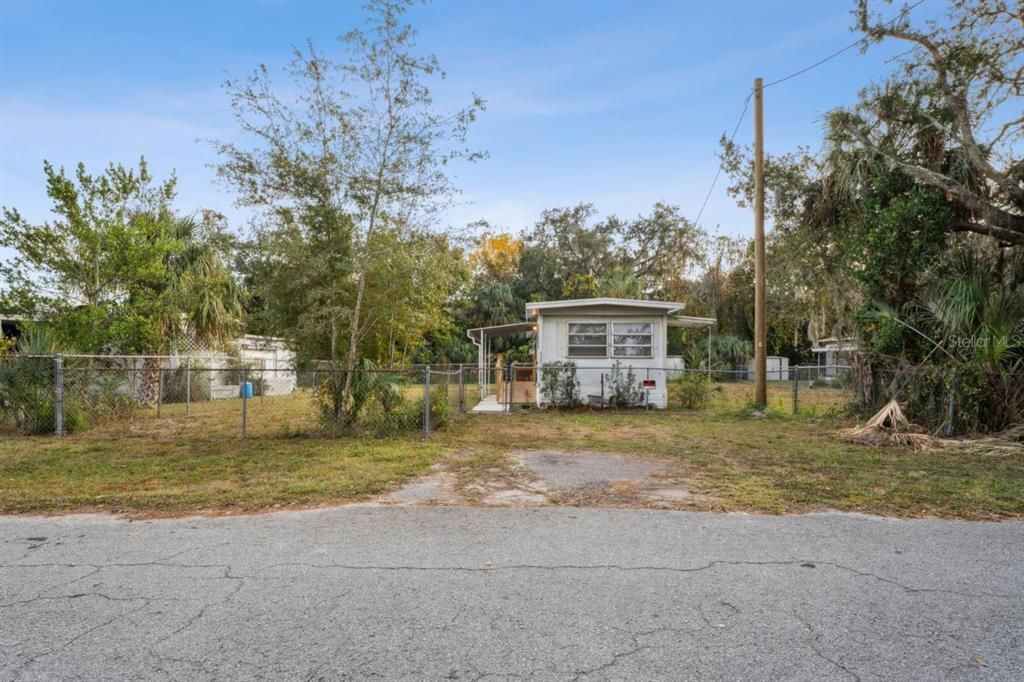 待售: $225,000 (4 贝兹, 3 浴室, 1464 平方英尺)