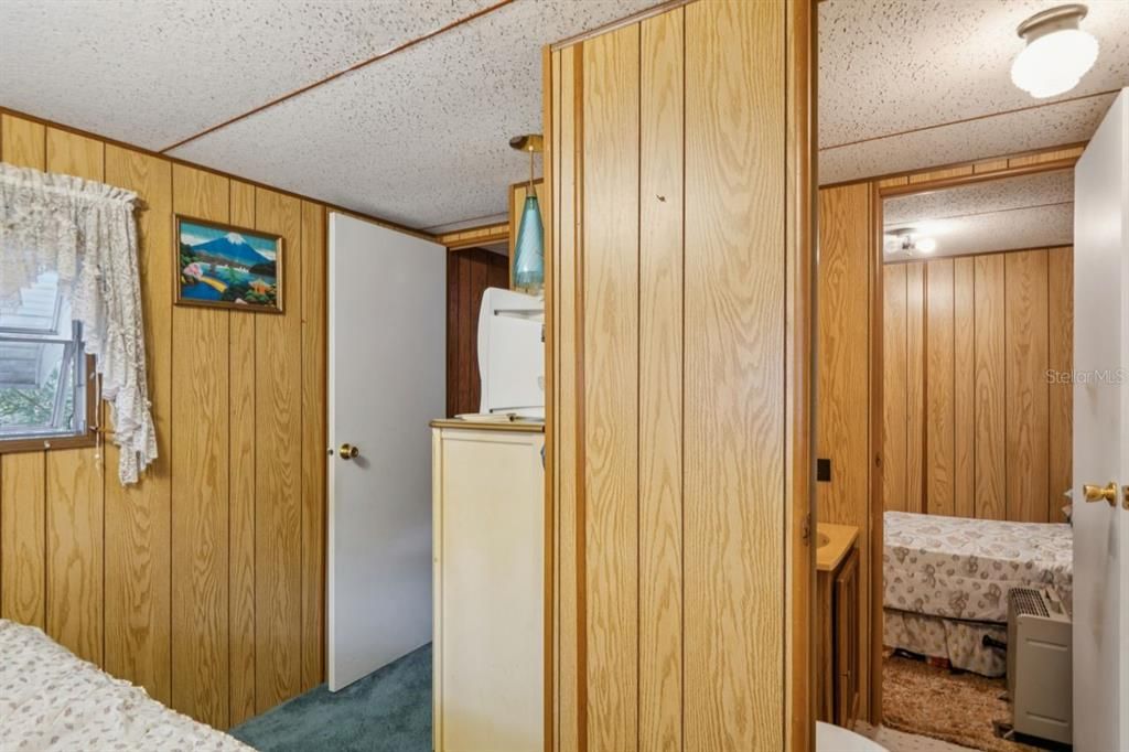 待售: $225,000 (4 贝兹, 3 浴室, 1464 平方英尺)