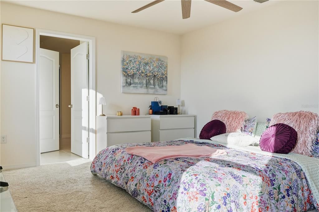 For Sale: $415,000 (4 beds, 3 baths, 2748 Square Feet)