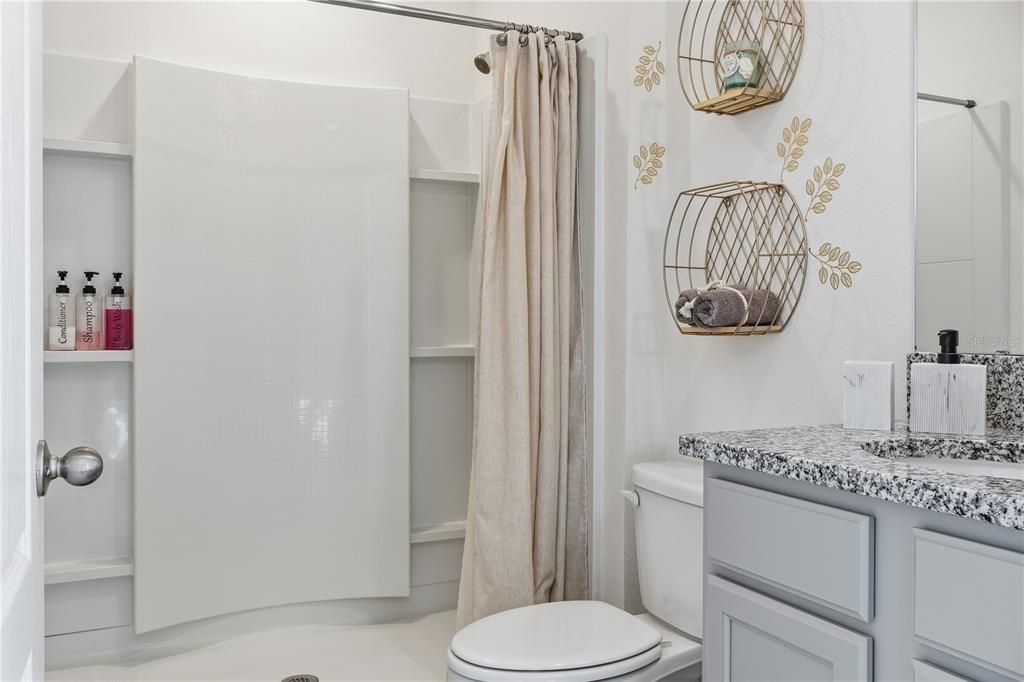 For Sale: $415,000 (4 beds, 3 baths, 2748 Square Feet)