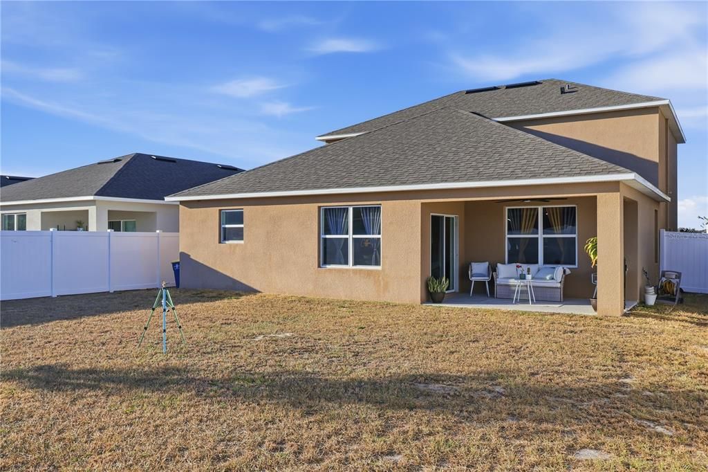 For Sale: $415,000 (4 beds, 3 baths, 2748 Square Feet)