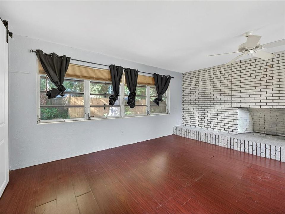 En Venta: $240,000 (4 camas, 1 baños, 1532 Pies cuadrados)