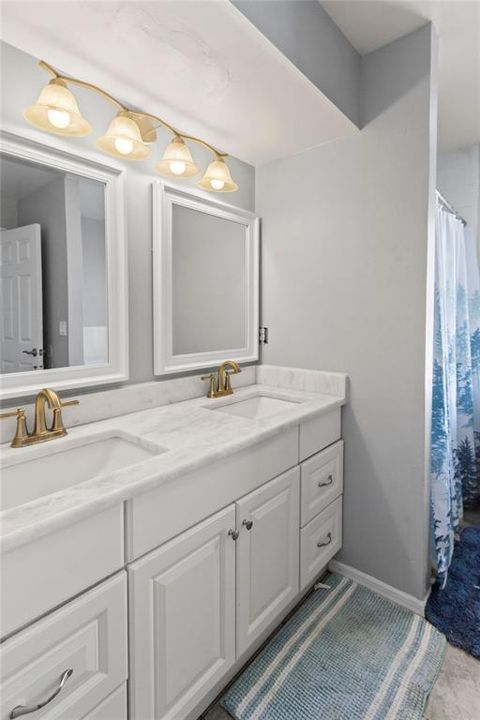 待售: $399,900 (4 贝兹, 2 浴室, 1710 平方英尺)