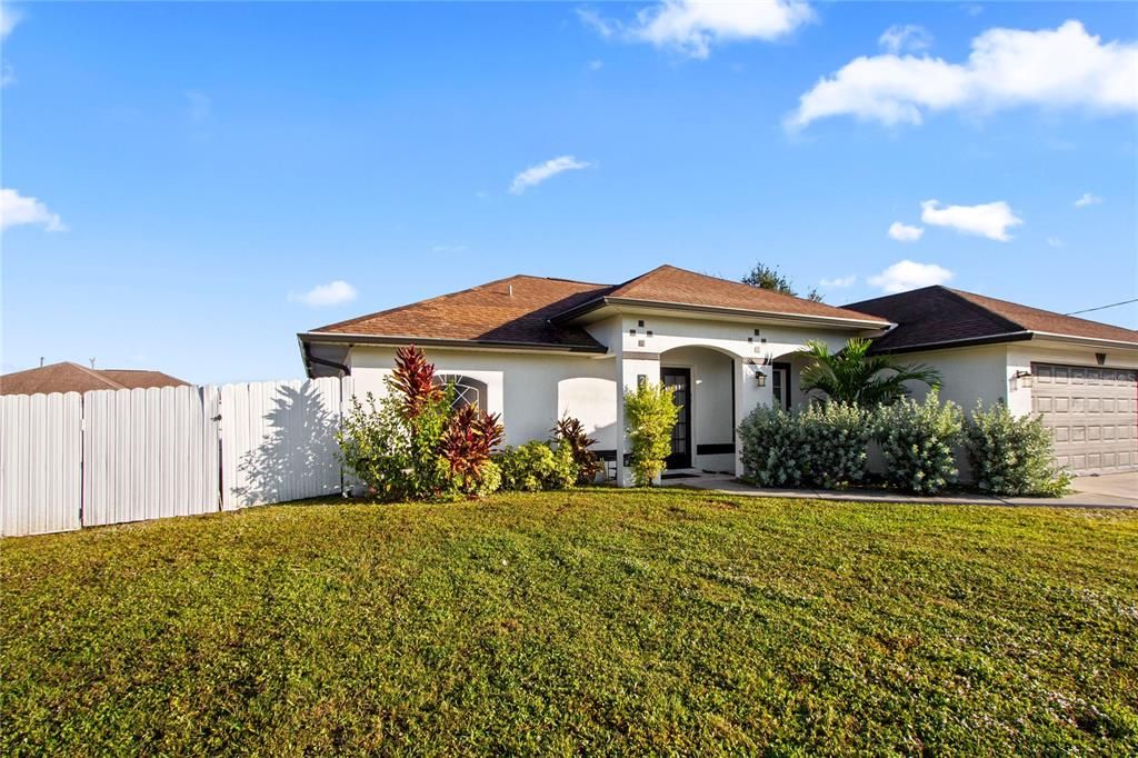 待售: $399,900 (4 贝兹, 2 浴室, 1710 平方英尺)