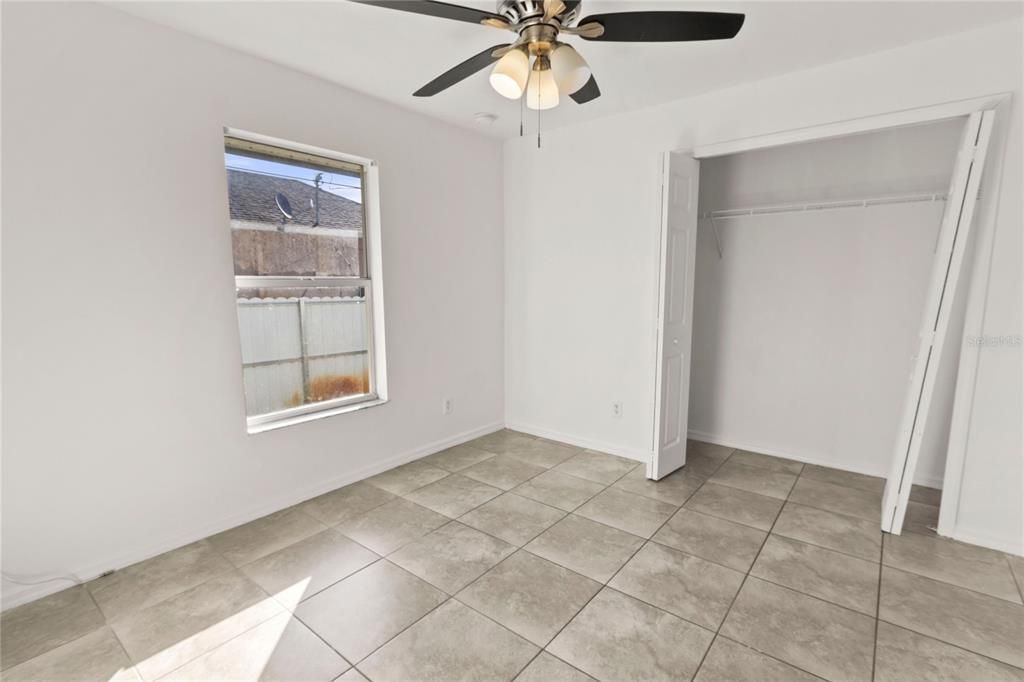 待售: $399,900 (4 贝兹, 2 浴室, 1710 平方英尺)