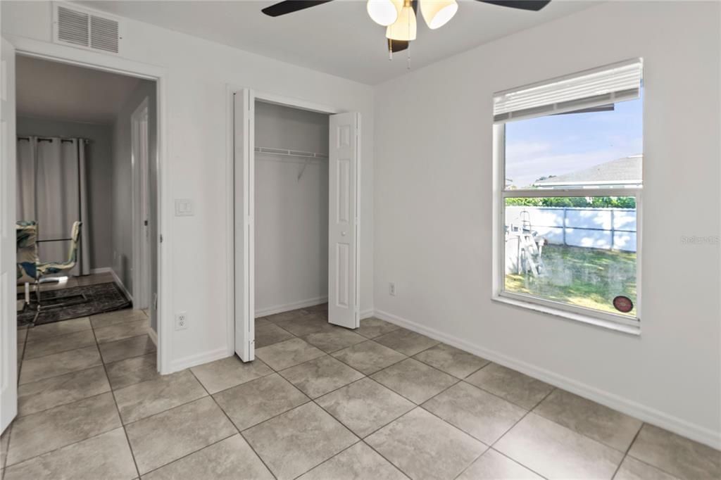 待售: $399,900 (4 贝兹, 2 浴室, 1710 平方英尺)