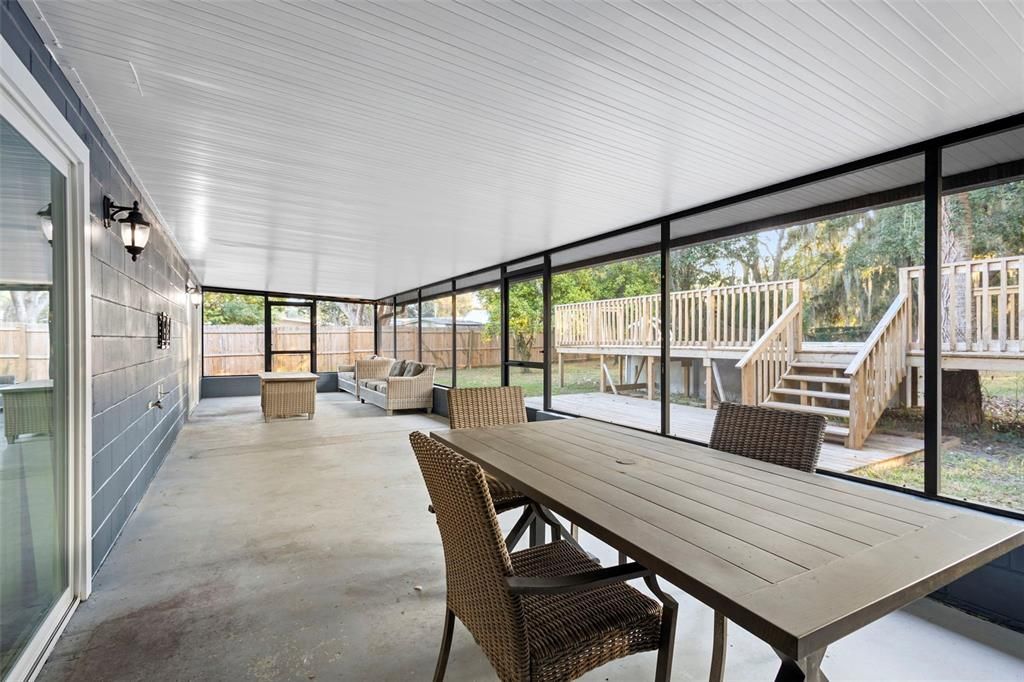 待售: $350,000 (4 贝兹, 2 浴室, 1980 平方英尺)