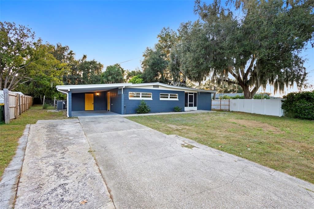 待售: $350,000 (4 贝兹, 2 浴室, 1980 平方英尺)