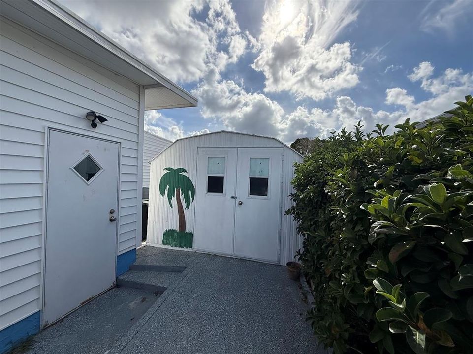 На продажу: $149,900 (3 спален, 2 ванн, 984 Квадратных фут)