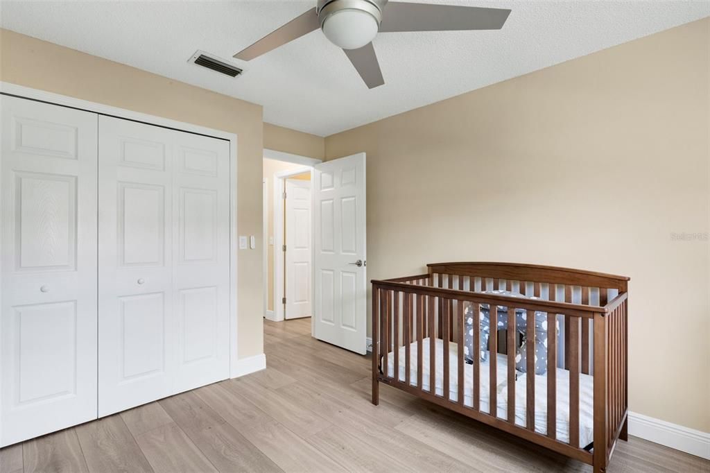 For Sale: $222,900 (2 beds, 1 baths, 1285 Square Feet)