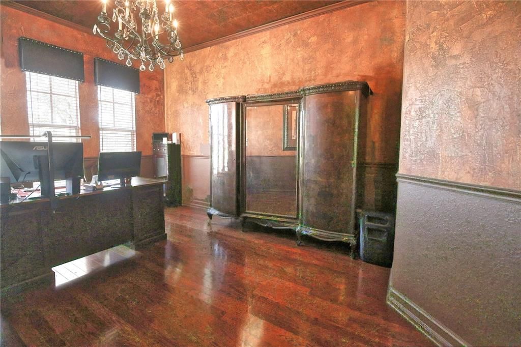 For Rent: $6,500 (3 beds, 3 baths, 3136 Square Feet)