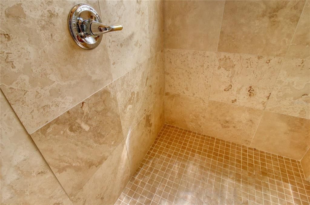 For Rent: $6,500 (3 beds, 3 baths, 3136 Square Feet)