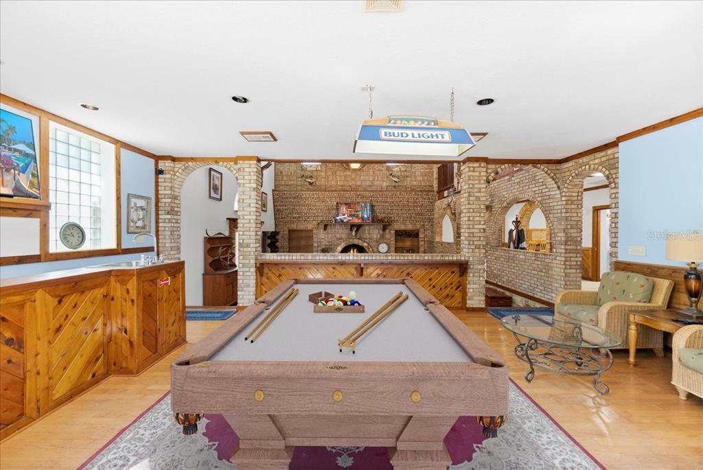 En Venta: $995,000 (5 camas, 6 baños, 6158 Pies cuadrados)